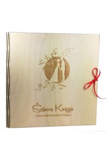 Medinė palinkėjimų knyga "Šeimos Knyga"